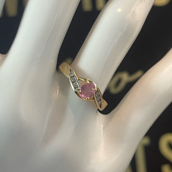 Stunning 14K Gold stamped 6 Diamond 💎 & Pink gemstone Ring Fine Jewelry - Picture 3 of 8